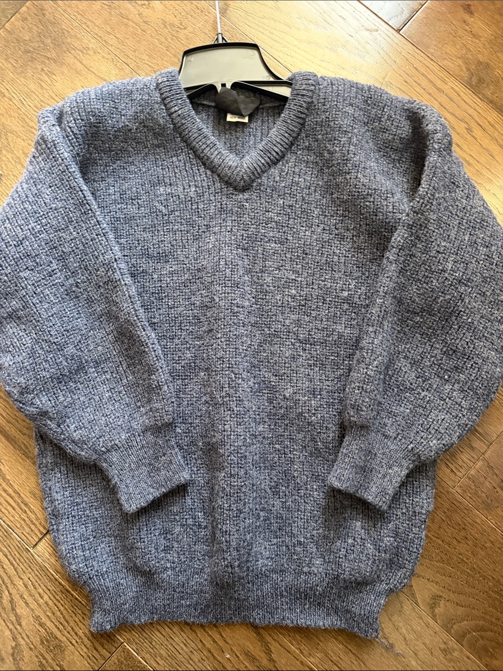 Vintage Barbour Men's V-Neck Ribbed Sweater - blue